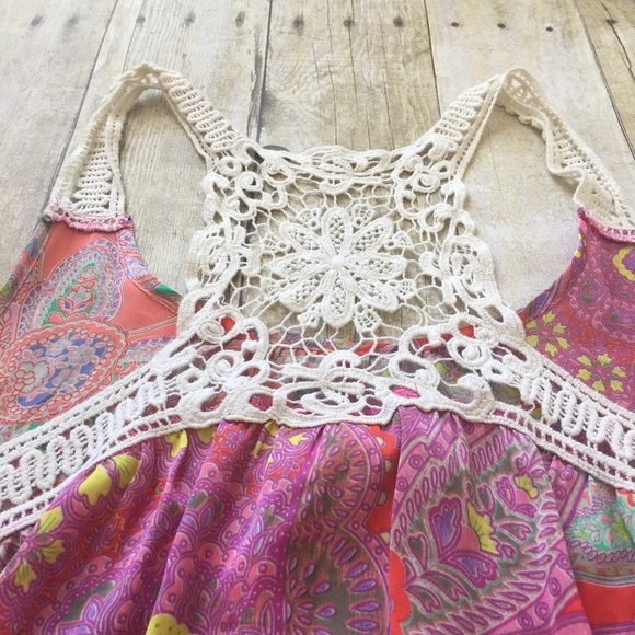 Daytrip Paisley Tank - Picture 6 of 6